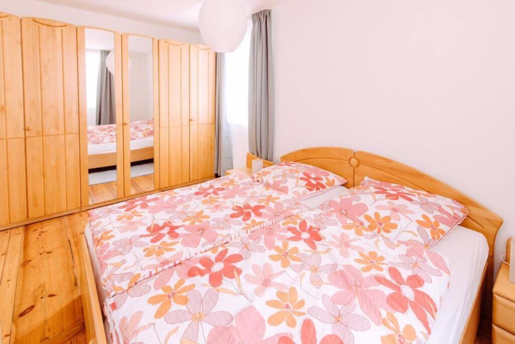 Ferienwohnung St-Martin-Strasse 포르히하임 외부 사진